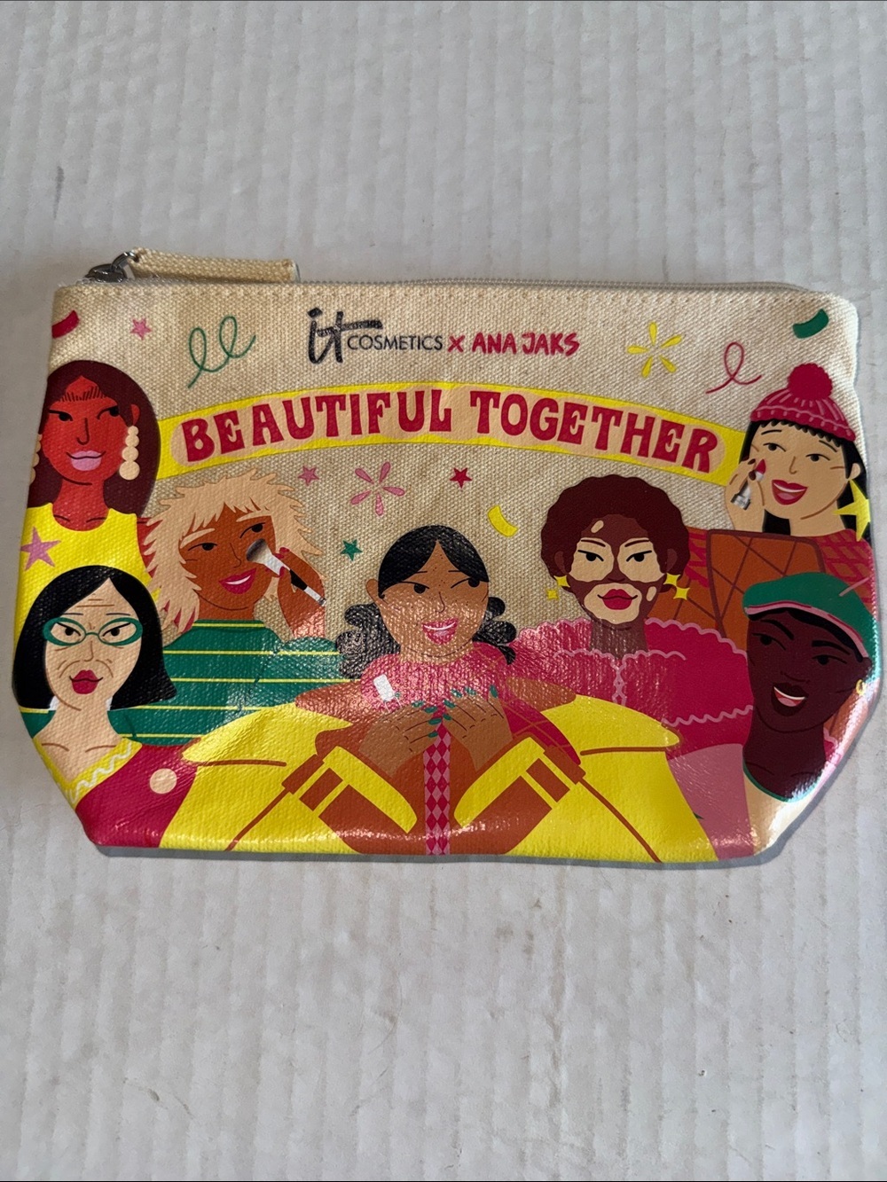 NWOT IT Cosmetics X Ana Jaks Beautiful Together Cosmetic Bag